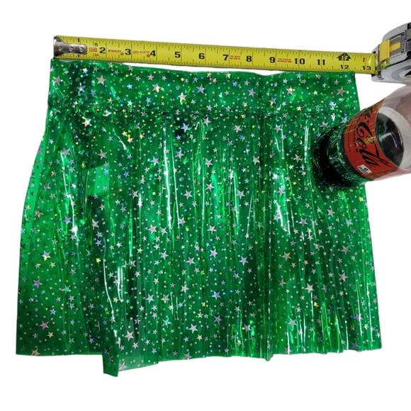 Oh Yes! Vinyl Star Pleated Skirt - Picture 7 of 8